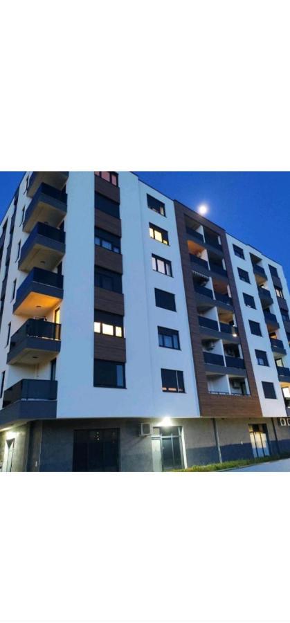 Apartman Venecija Banja Luka Exterior foto